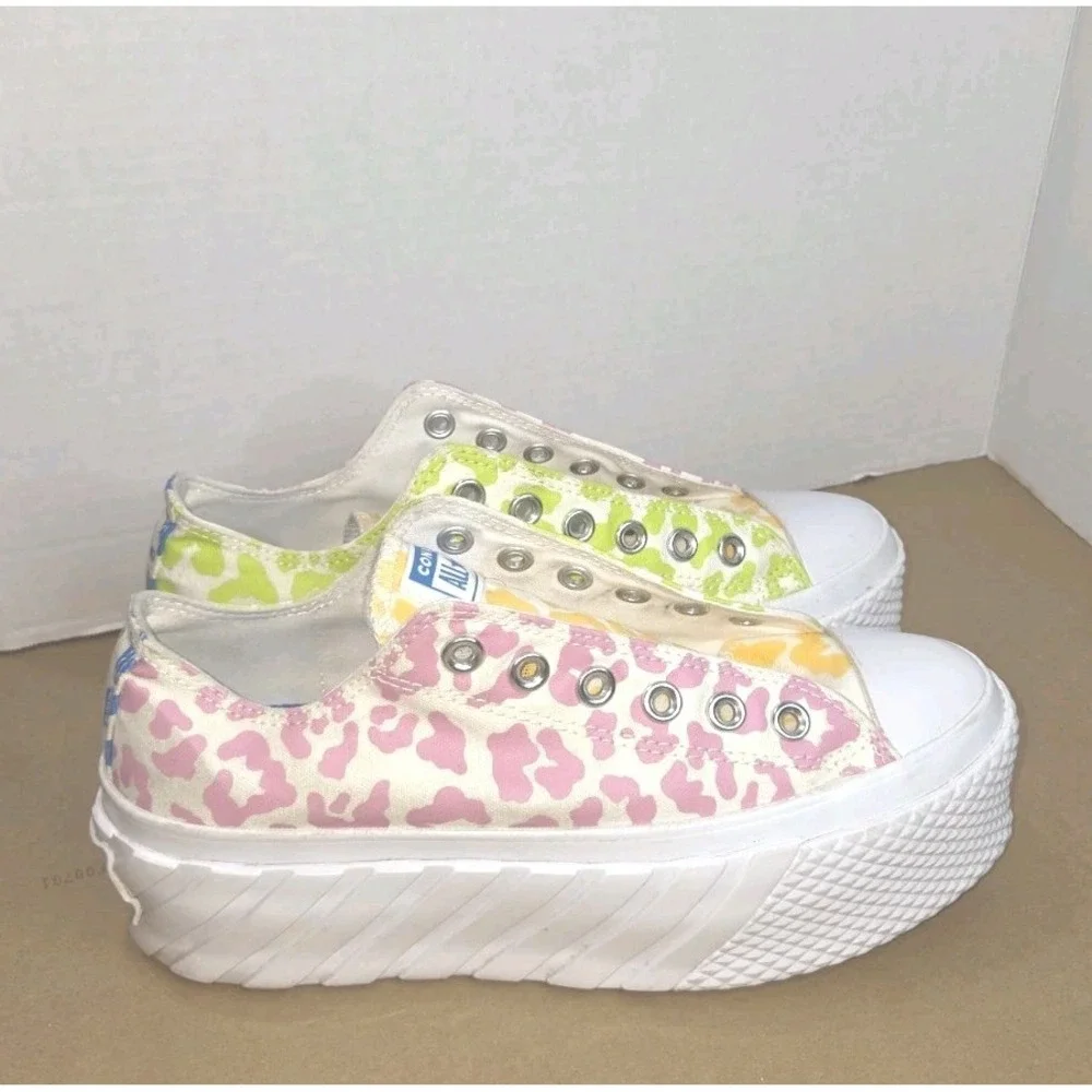 Converse Chuck Taylor 2X Platform Low  US 7.5 Welcome To The Wild NO LACES